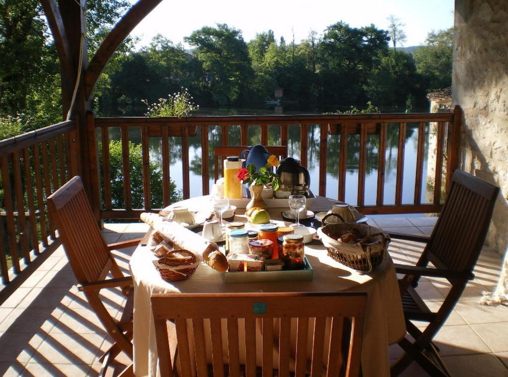 Chambres D'Hotes Moulin De Rigoulieres Saint-Sylvestre-sur-Lot Ngoại thất bức ảnh